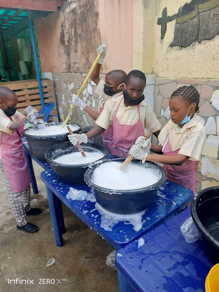 Students in cooking class